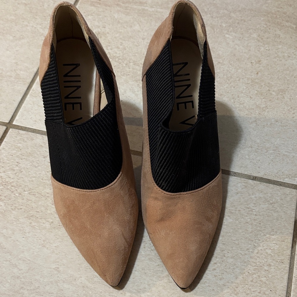 Nine West Tan and Black Heels